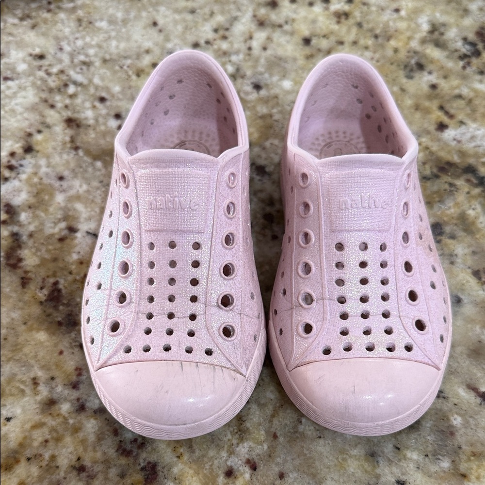 Native Kids Water Shoes - Soft Pink